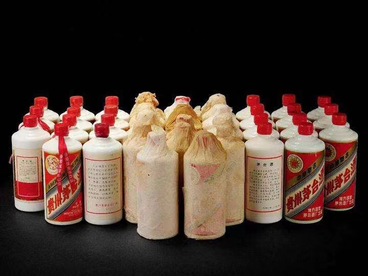 曲麻莱15年茅台酒回收公司哪里回收(附近上门回收茅台酒）